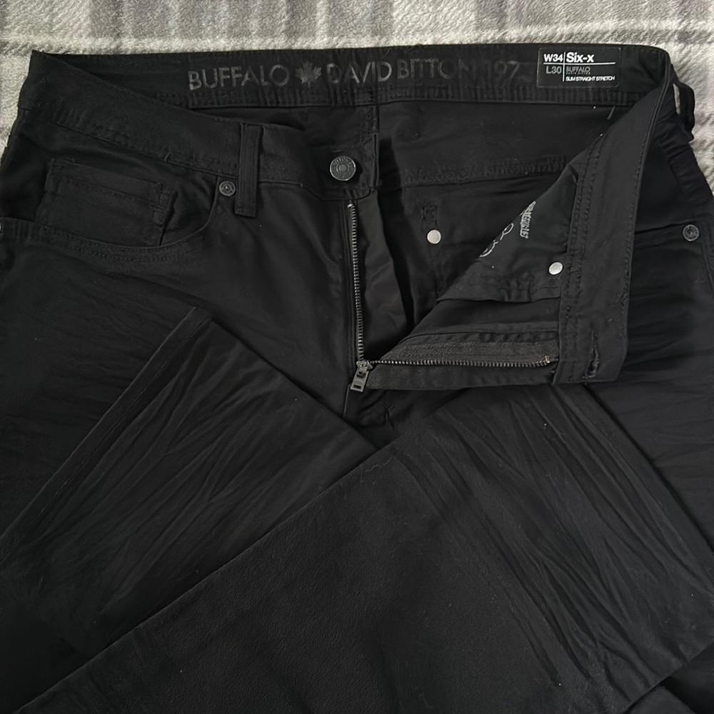 Buffalo David Bitton Six-x, W34 L30 Slim Straight Stretch, ALL Black Jeans.